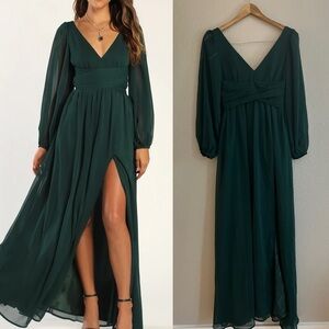 NWOT Enchant My Love Emerald Green V-Neck Long Sleeve Maxi Dress